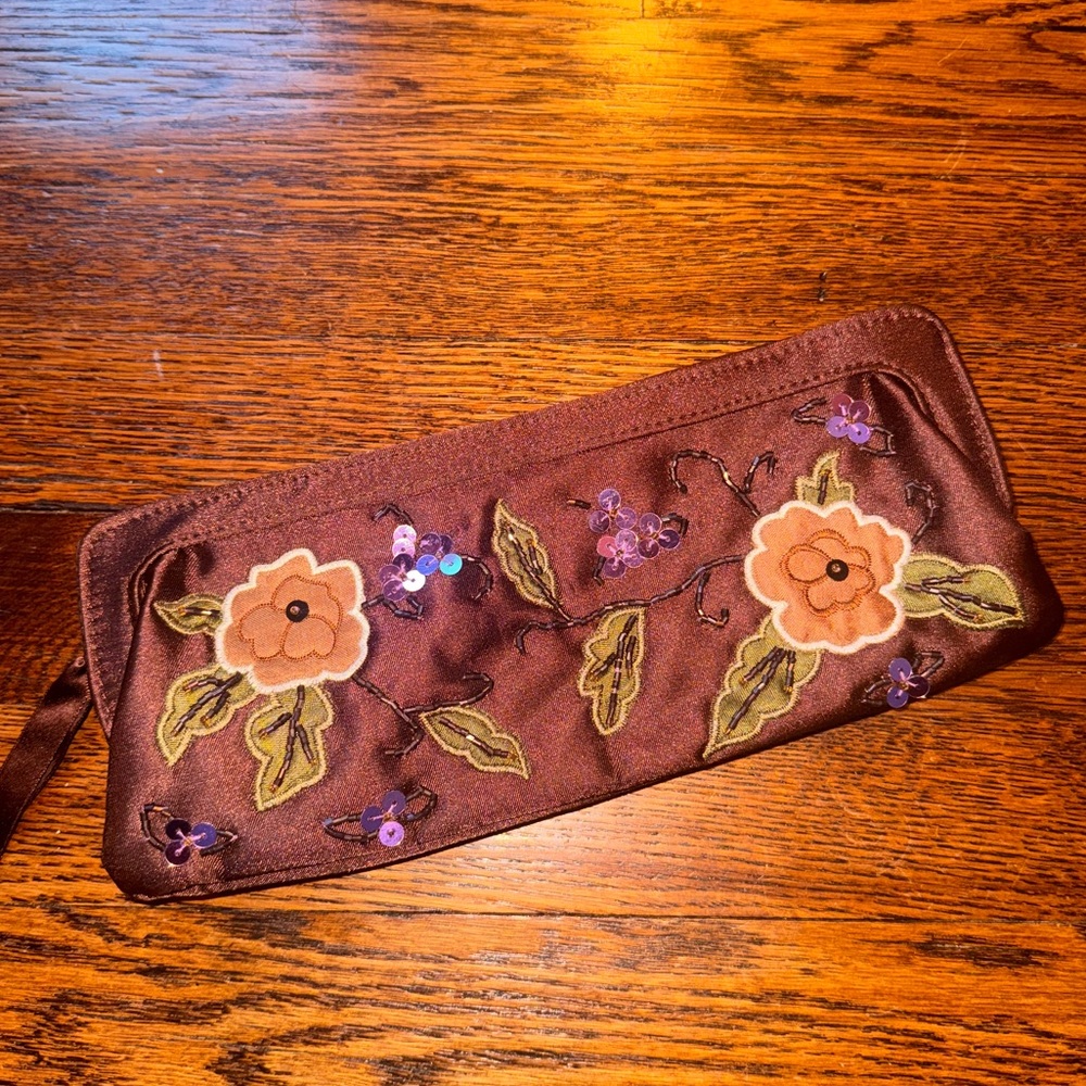Vintage Y2K Satin Embroidered Beaded Clutch Bag NWOT